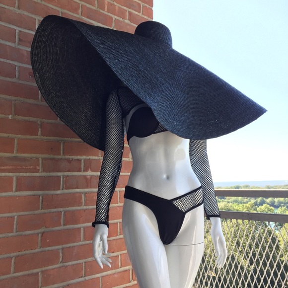 Giant Oversized Wide Brim Straw Beach Hat main image 6